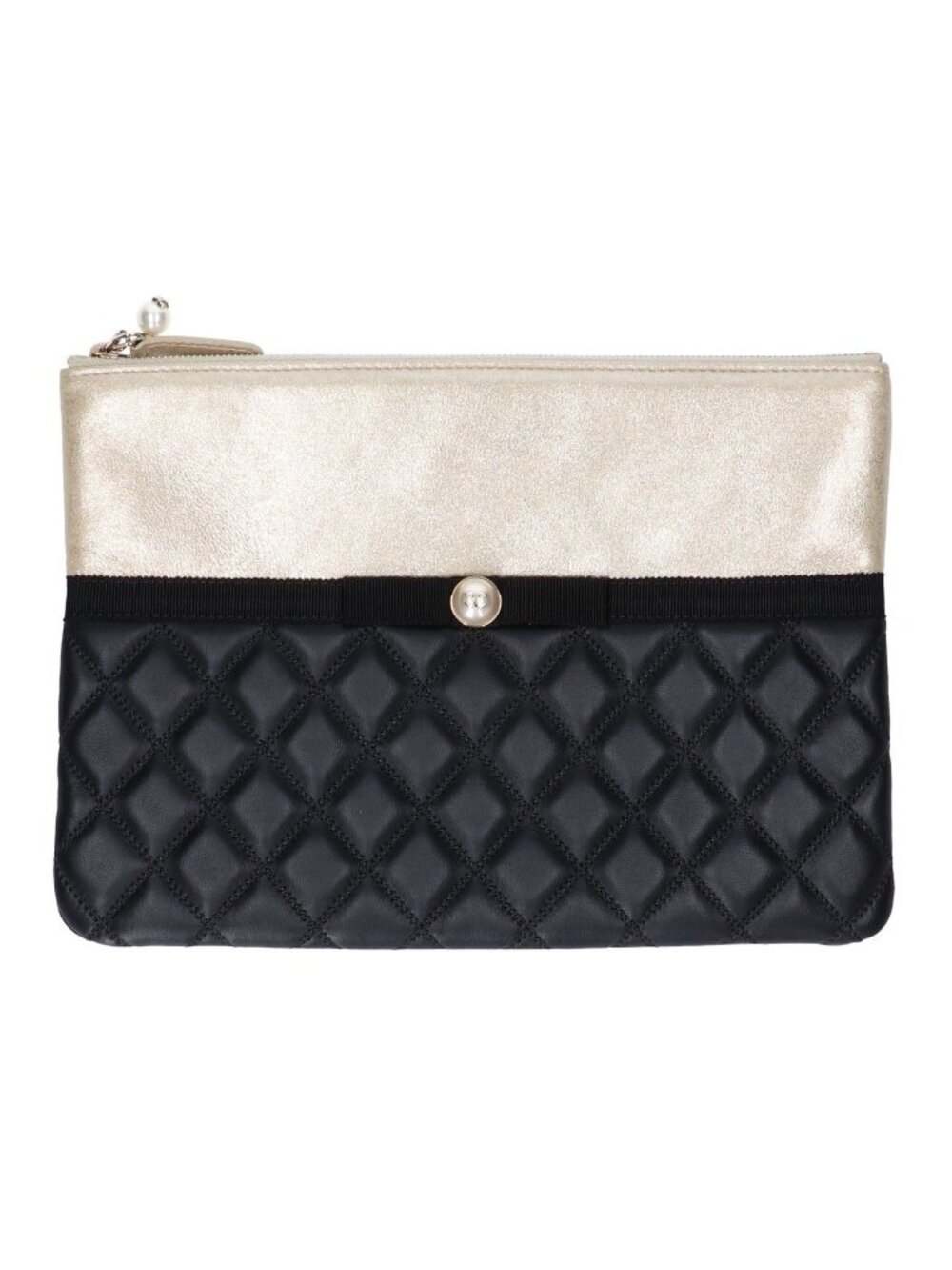 Chanel Quilted Lambskin Pearl CC Logo Clutch